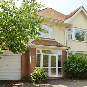 A Cozy House To In Sunny , Bournemouth United Kingdom
