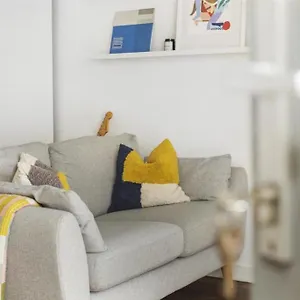 Central Zone 2 Modern Appartement